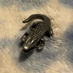 Vintage Pewter 3D Alligator Pin